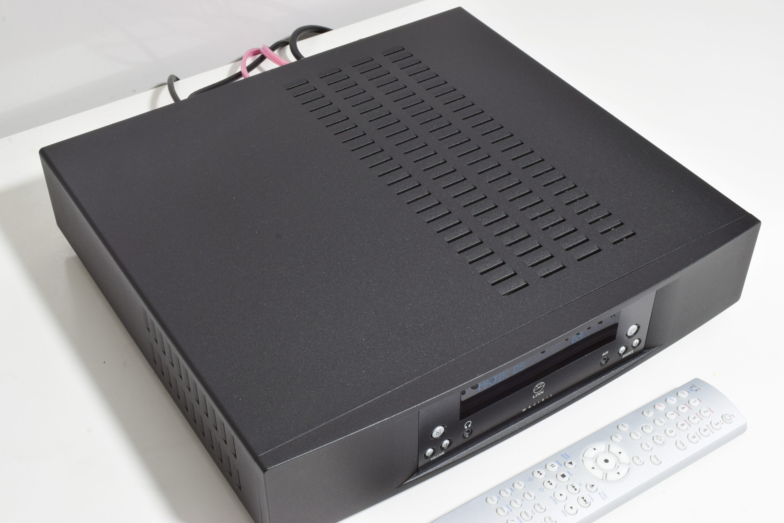 LINN MAJIK-I INTEGRATED AMPLIFIER. DYNAMIK. CHAKRA. REMOTE. WITH PHONO MM. 11 LINN MAJIK-I INTEGRATED AMPLIFIER. DYNAMIK. CHAKRA. REMOTE. WITH PHONO MM. - Image 11