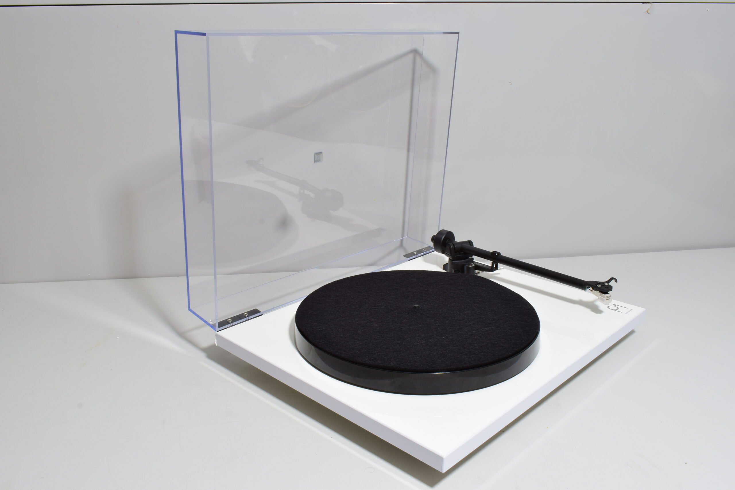 REGA PLANAR 1 TURNTABLE WITH CARBON REGA CARTRIDGE. WHITE. EXCELLENT CONDITION. 9 REGA PLANAR 1 TURNTABLE WITH CARBON REGA CARTRIDGE. WHITE. EXCELLENT CONDITION. - Image 9