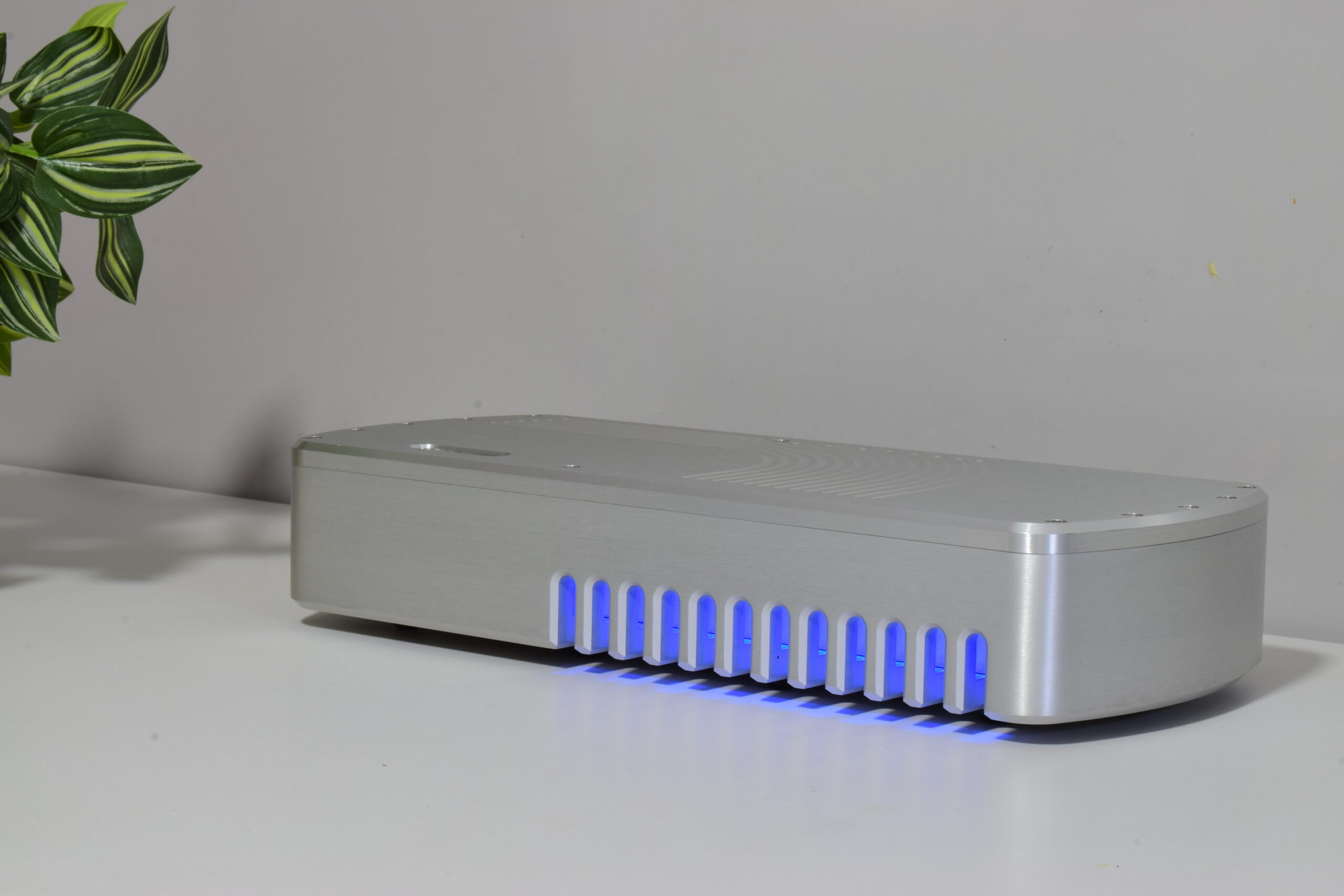 CHORD ELECTRONICS MEZZO 50 STEREO POWER AMPLIFIER. CHORAL SERIES. BEAUTIFUL. 2 CHORD ELECTRONICS MEZZO 50 STEREO POWER AMPLIFIER. CHORAL SERIES. BEAUTIFUL. - Image 2