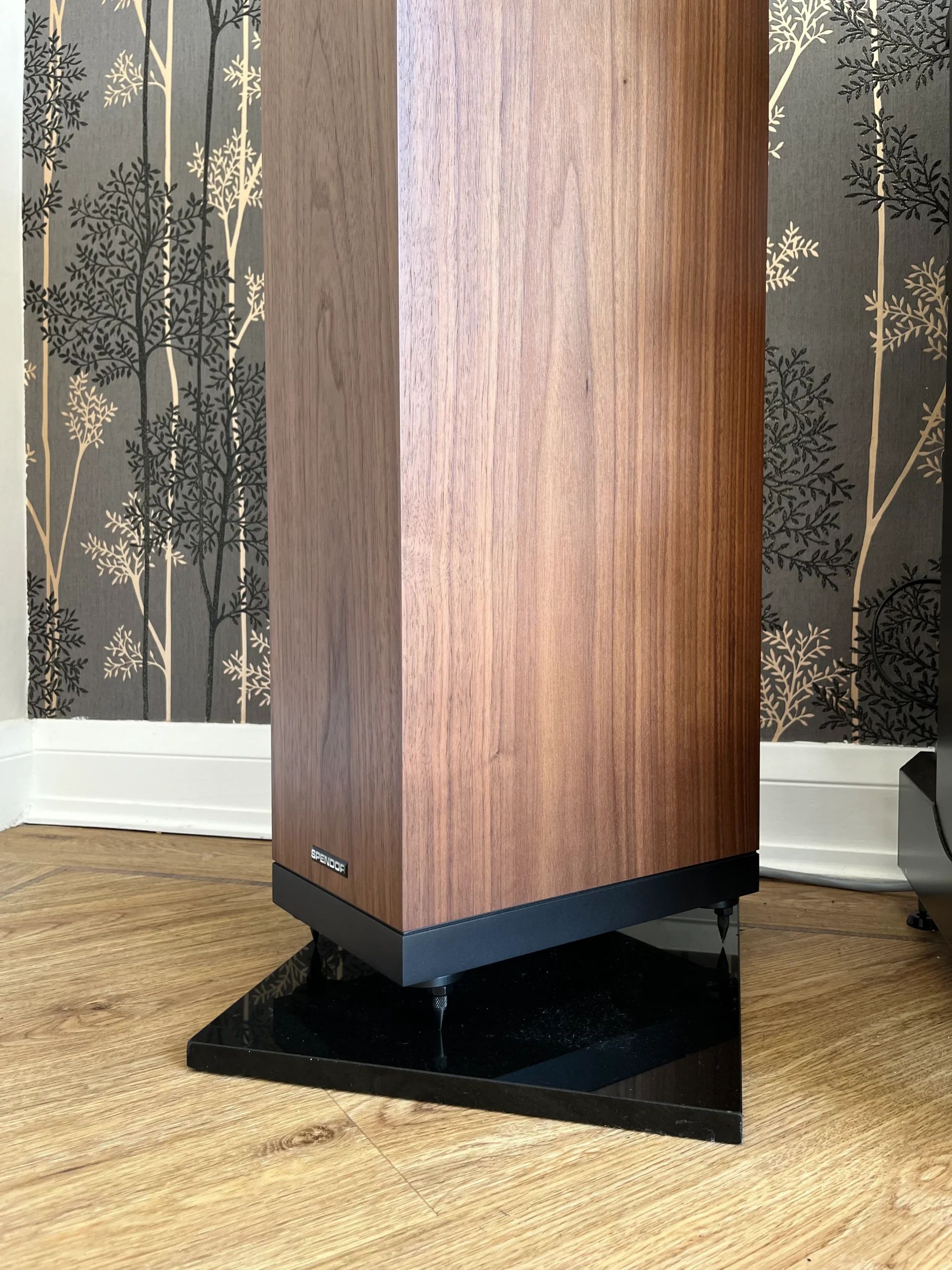 SPENDOR A7.2 FLOOR STANDING SPEAKERS IN WALNUT. STUNNING SOUND. BOXED. MINT. 15 SPENDOR A7.2 FLOOR STANDING SPEAKERS IN WALNUT. STUNNING SOUND. BOXED. MINT. - Image 15