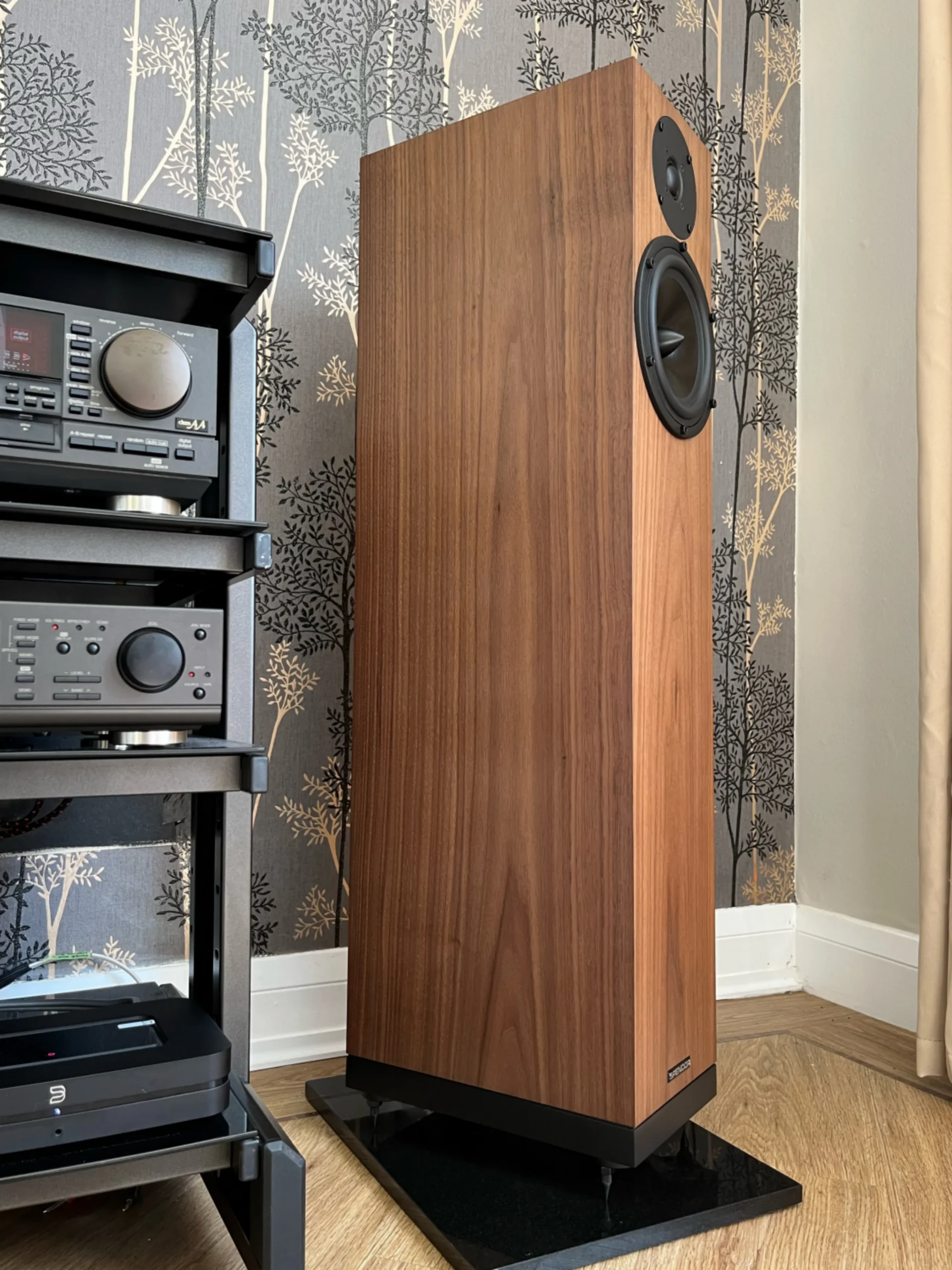 SPENDOR A7.2 FLOOR STANDING SPEAKERS IN WALNUT. STUNNING SOUND. BOXED. MINT. 20 SPENDOR A7.2 FLOOR STANDING SPEAKERS IN WALNUT. STUNNING SOUND. BOXED. MINT. - Image 20