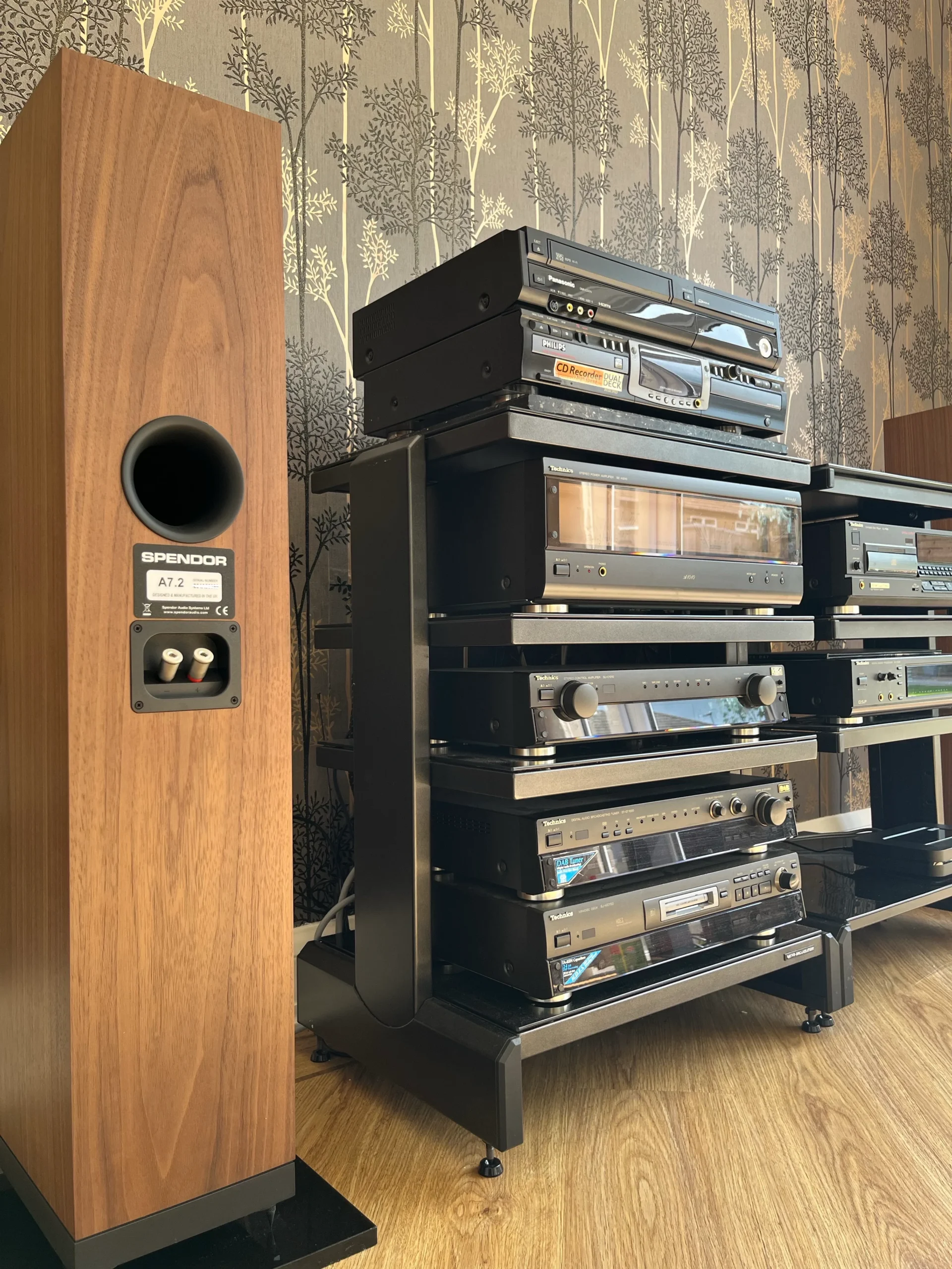 SPENDOR A7.2 FLOOR STANDING SPEAKERS IN WALNUT. STUNNING SOUND. BOXED. MINT. 22 SPENDOR A7.2 FLOOR STANDING SPEAKERS IN WALNUT. STUNNING SOUND. BOXED. MINT. - Image 22