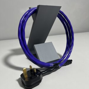 NORDOST LEIF 3 PURPLE FLARE POWER CABLE. EXCELLENT PERFORMANCE.