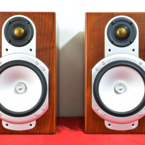 MONITOR AUDIO SILVER RS 1 BOOKSHELF SPEAKERS. C CAM. ROSEWOOD FINISH WITH GRILLS.