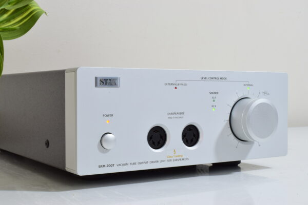 STAX SRM-700T VACUUM TUBE OUTPUT DRIVER UNIT FOR ELECTROSTATIC HEADPHONES. BOXED. - Image 4