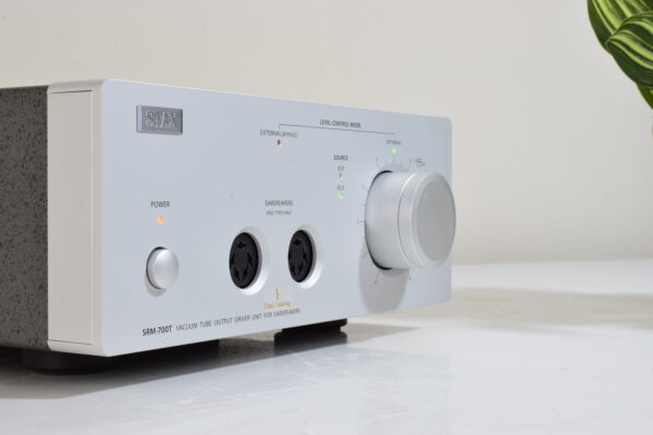 STAX SRM-700T VACUUM TUBE OUTPUT DRIVER UNIT FOR ELECTROSTATIC HEADPHONES. BOXED. - Image 10