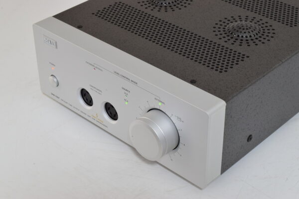 STAX SRM-700T VACUUM TUBE OUTPUT DRIVER UNIT FOR ELECTROSTATIC HEADPHONES. BOXED. - Image 13